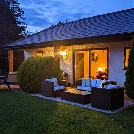 Laurel - Pet-Friendly Cottage With Indoor Pool, Hot Tub & Panoramic Snowdonia Views Colwyn Bay Buitenkant foto