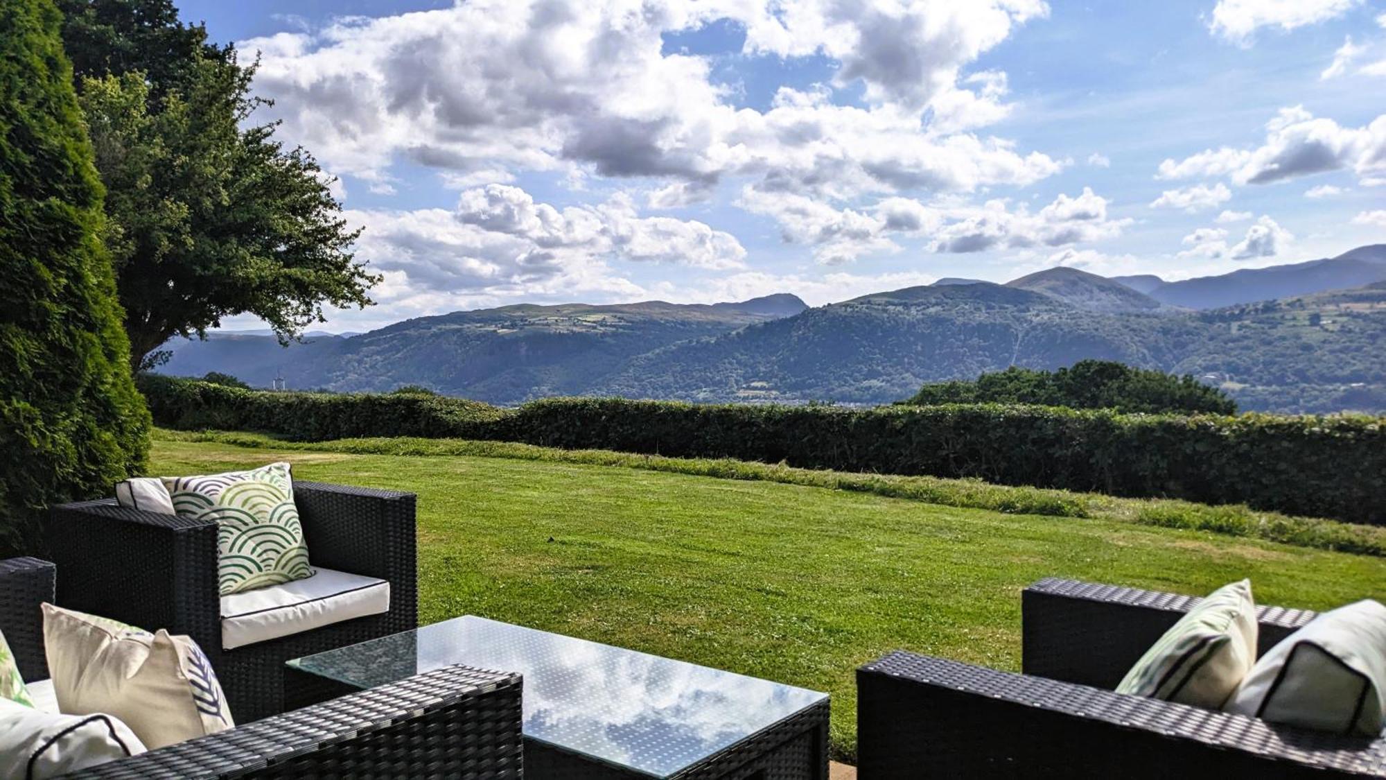 Laurel - Pet-Friendly Cottage With Indoor Pool, Hot Tub & Panoramic Snowdonia Views Colwyn Bay Buitenkant foto